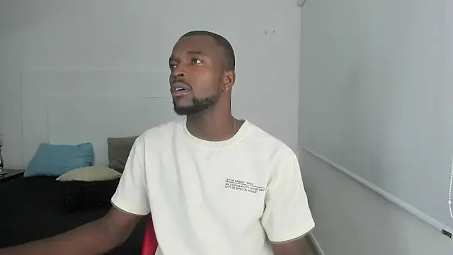 Dylan Taylor online show from January 3, 2:10 am