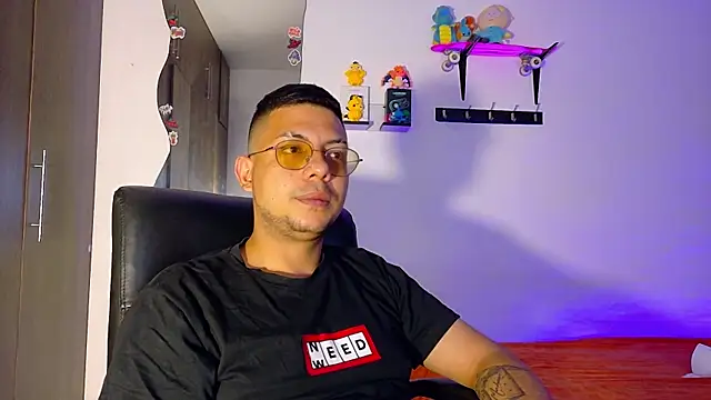 Nymphobuddies online show from September 29, 8:27 pm