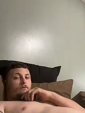 Snapshot of Badazzcouple chatting on October 29, 12:13 am Badazzcouple online show from October 29, 12:13 am