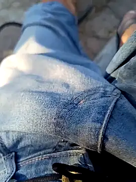 paubabando  online show from February 21, 9:11 pm