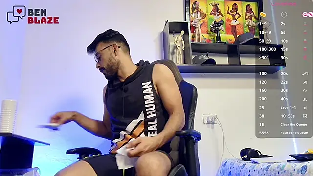 BEN BLAZE online show from December 19, 4:02 am