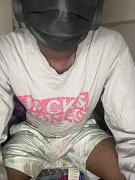 mahiking online show from March 17, 6:00 pm