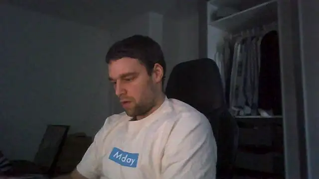 Snapshot of The_big_viking_ chatting on January 10, 12:36 pm The big viking  online show from January 10, 12:36 pm
