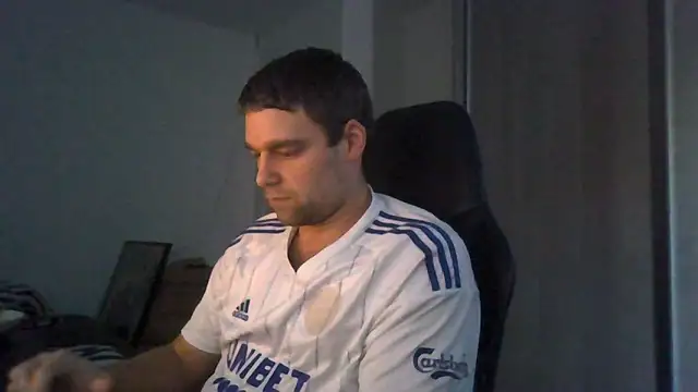 Snapshot of The_big_viking_ chatting on January 4, 12:38 pm The big viking  online show from January 4, 12:38 pm