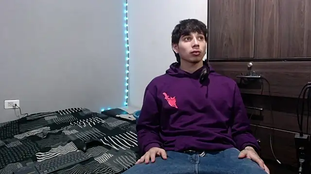 pervertsteens3 online show from September 14, 3:08 am