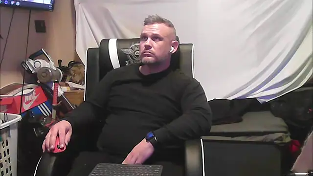 TwoFarty240 online show from January 7, 4:06 am