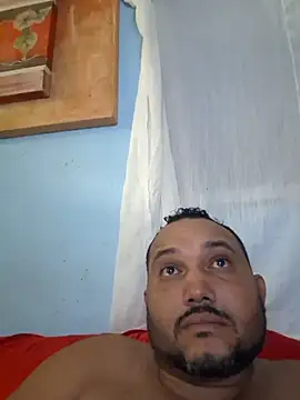 Snapshot of alexjs84 chatting on December 23, 1:08 am alexjs84 online show from December 23, 1:08 am