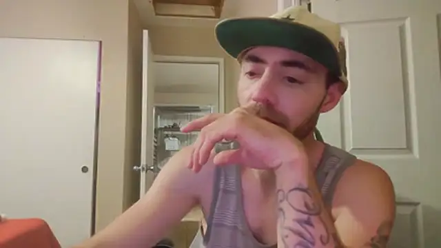 Huntzg23 online show from July 14, 5:44 am