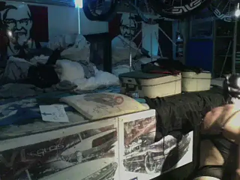 Snapshot of kinkycdslutsv chatting on March 8, 12:50 pm kinkycdslutsv online show from March 8, 12:50 pm