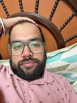 Arsh Loves Luv online show from February 11, 7:27 pm