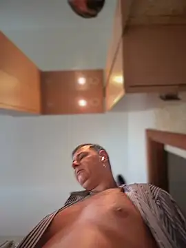 SecretlyDD online show from April 10, 9:49 am