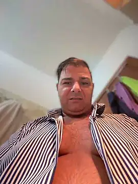 SecretlyDD online show from March 29, 5:35 pm