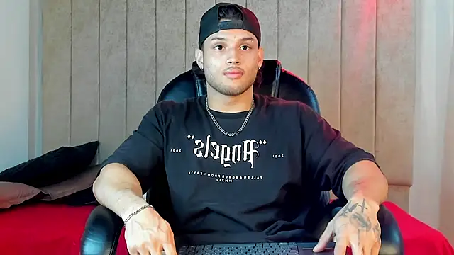 jeicob gagnon online show from September 30, 5:46 am