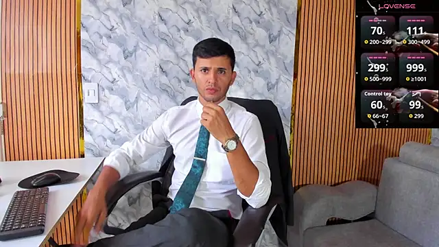 Hideintheoffice online show from September 13, 10:00 pm