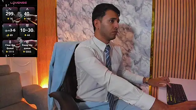 Hideintheoffice online show from October 8, 11:25 am