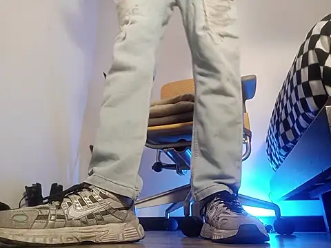 codysmith online show from November 7, 8:56 pm