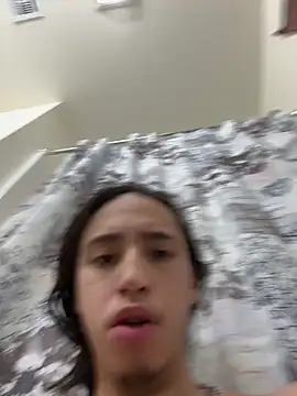 Snapshot of qbaby96 chatting on January 3, 10:08 pm qbaby96 online show from January 3, 10:08 pm