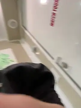 Snapshot of qbaby96 chatting on January 15, 9:35 am qbaby96 online show from January 15, 9:35 am