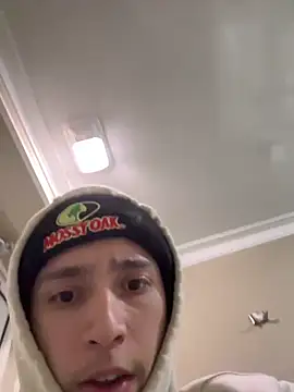 Snapshot of qbaby96 chatting on January 8, 5:59 am qbaby96 online show from January 8, 5:59 am