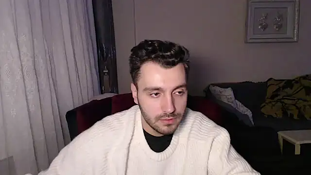 handsomeee04 online show from February 18, 10:29 pm