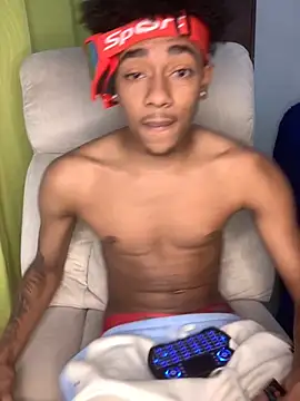 Boy cock18 online show from October 15, 7:43 pm