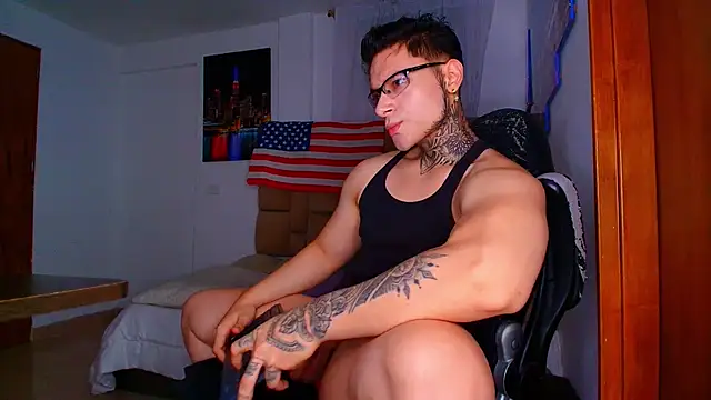 DennisWalkerr online show from October 7, 12:48 am