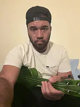 Hawaiianeyes online show from May 4, 1:51 am