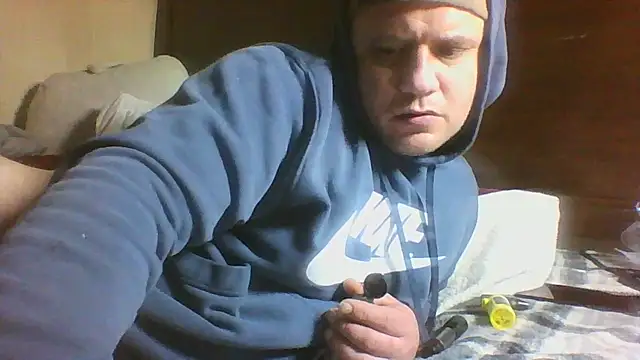 Snapshot of party51502 chatting on January 25, 6:35 pm party51502 online show from January 25, 6:35 pm