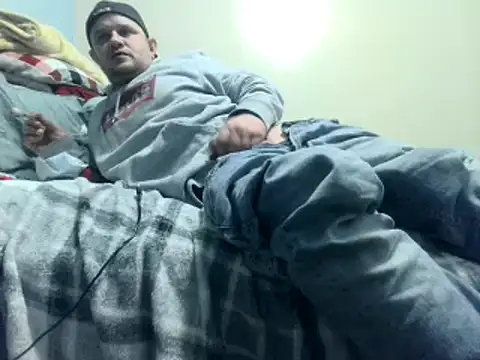 Snapshot of party51502 chatting on March 21, 7:46 pm party51502 online show from March 21, 7:46 pm