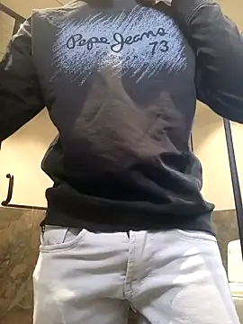 J JEN5 online show from December 23, 4:33 am