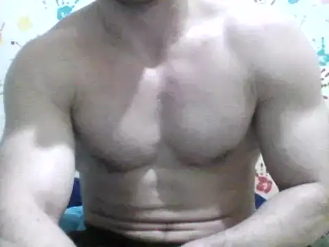 Snapshot of Perwers32 chatting on February 23, 7:28 am Perwers32 online show from February 23, 7:28 am