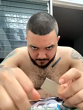 El Titan1998 online show from November 27, 9:29 pm