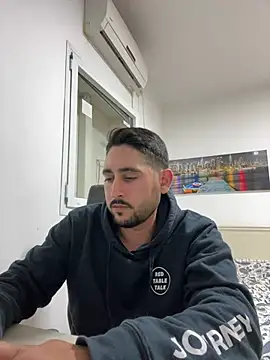 luffykingofpirets online show from January 14, 6:28 pm