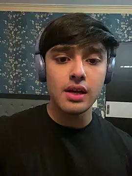 Snapshot of sunny49477 chatting on January 25, 10:40 am sunny49477 online show from January 25, 10:40 am