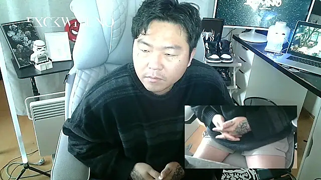 fxckwituno online show from December 28, 3:04 am