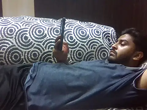 indihotguy online show from September 29, 12:24 pm