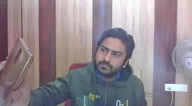 indihotguy online show from January 22, 6:42 am