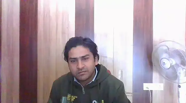 indihotguy online show from February 9, 7:05 am