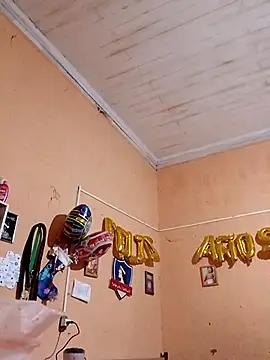 hotleon127 online show from February 2, 11:02 pm