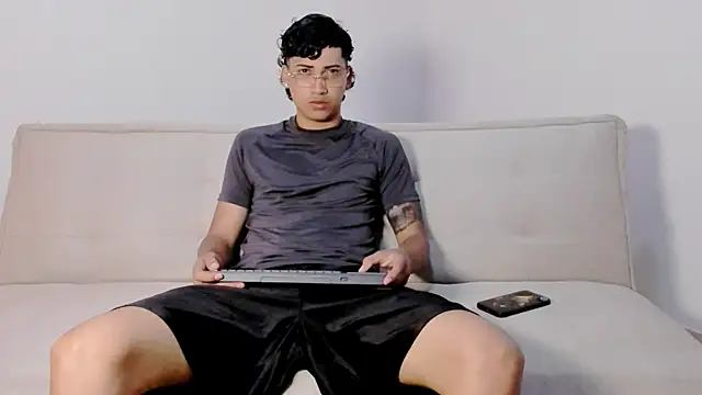 Br4ndxpimm online show from March 26, 2:54 pm