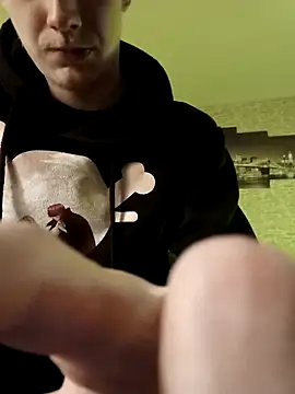 Snapshot of HalloMarcy chatting on February 13, 6:59 pm HalloMarcy online show from February 13, 6:59 pm