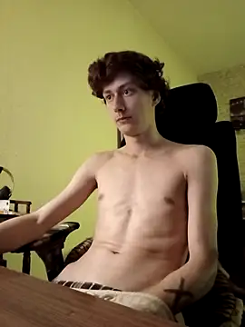 Snapshot of HalloMarcy chatting on October 27, 9:33 am HalloMarcy online show from October 27, 9:33 am