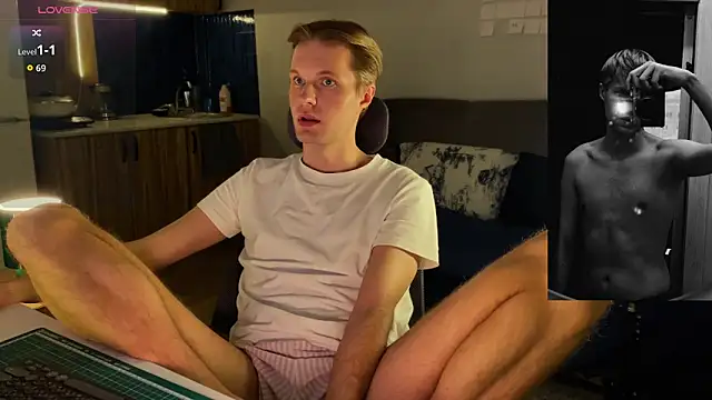 Leonnextdoor online show from February 6, 7:22 pm