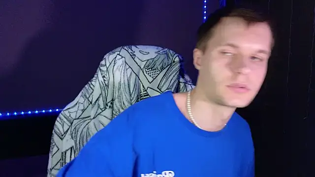 Leonnextdoor online show from January 28, 11:38 am