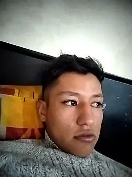 Snapshot of MartzJJ chatting on October 28, 9:28 pm MartzJJ online show from October 28, 9:28 pm