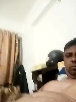 Snapshot of jemes21in chatting on February 5, 6:59 pm jemes21in online show from February 5, 6:59 pm