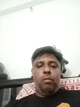 Snapshot of jemes21in chatting on October 23, 2:53 pm jemes21in online show from October 23, 2:53 pm