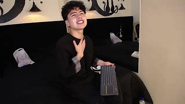 CollinStone online show from October 19, 3:26 pm