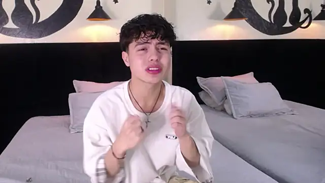 CollinStone online show from October 22, 4:21 pm