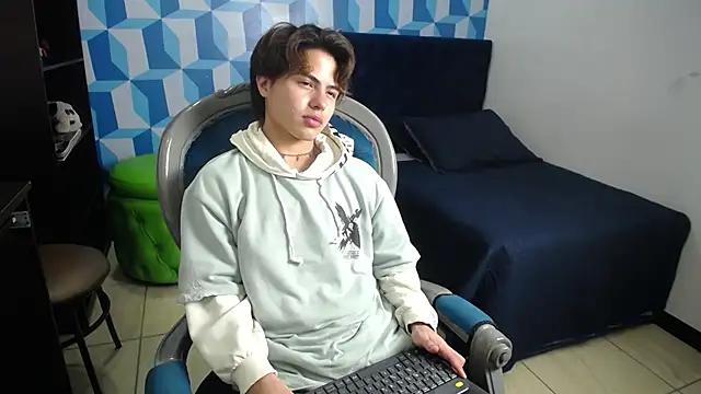 CollinStone online show from January 30, 8:21 pm